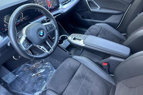 Alpine White 2023 BMW X1 xDrive28i