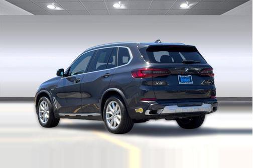 Dark Graphite Metallic 2023 BMW X5 PHEV xDrive45e