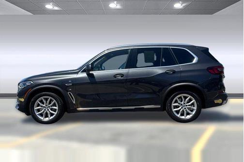Dark Graphite Metallic 2023 BMW X5 PHEV xDrive45e