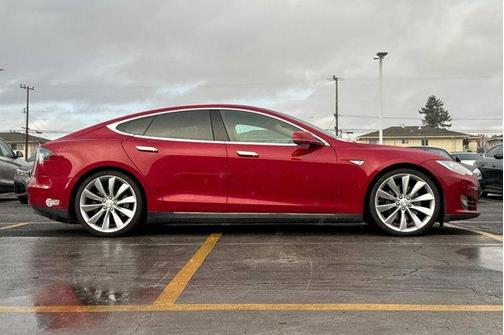 2013 Tesla Model S Performance