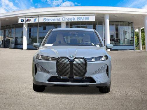 2026 BMW iX xDrive45