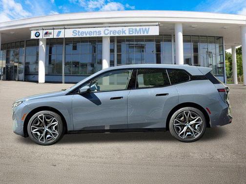 2026 BMW iX xDrive45
