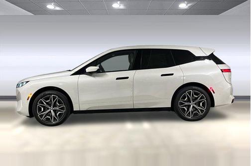 2026 BMW iX xDrive45