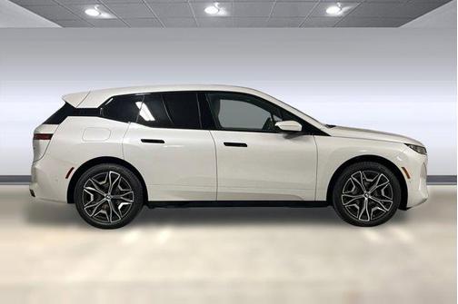 2026 BMW iX xDrive45