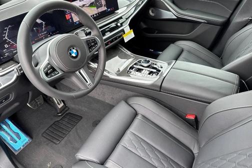 2026 BMW X7 M60i