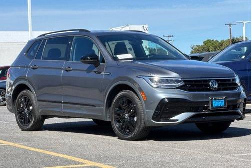 2022 Volkswagen Tiguan 2.0T SE R-Line Black