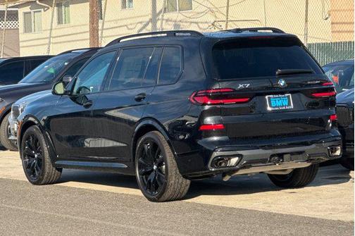 2026 BMW X7 xDrive40i