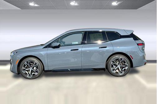 2026 BMW iX xDrive45
