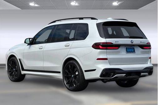 2026 BMW X7 M60i