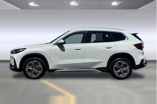 Alpine White 2025 BMW X1 xDrive28i