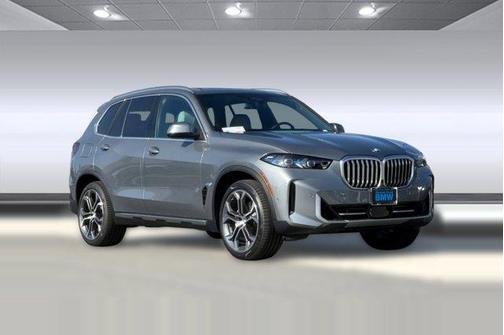 Skyscraper Grey Metallic 2026 BMW X5 xDrive40i