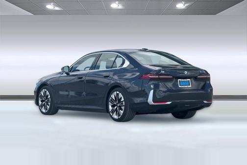 Dark Graphite Metallic 2027 BMW i5 eDrive40