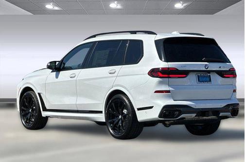 2026 BMW X7 M60i