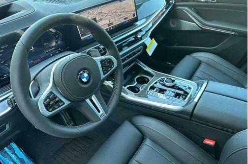 2026 BMW X7 M60i