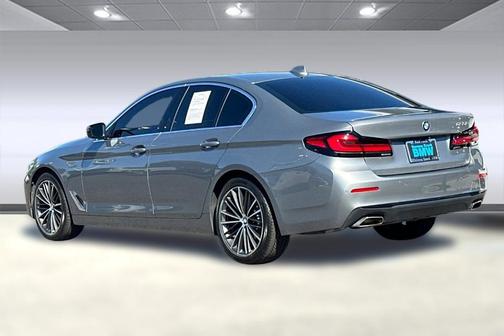 2023 BMW 530 i