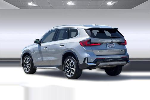 Space Silver Metallic 2025 BMW X1 xDrive28i