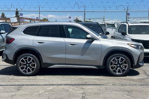 Space Silver Metallic 2025 BMW X1 xDrive28i