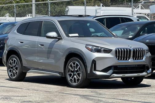Space Silver Metallic 2025 BMW X1 xDrive28i