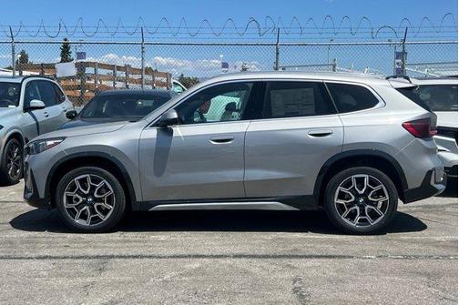 Space Silver Metallic 2025 BMW X1 xDrive28i