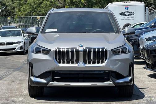 Space Silver Metallic 2025 BMW X1 xDrive28i