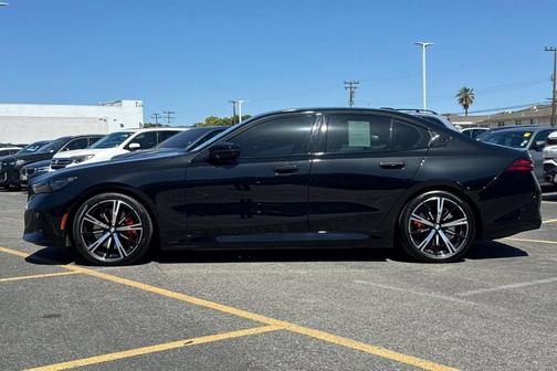 Black Sapphire Metallic 2025 BMW i5 M60
