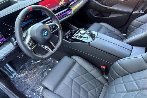 Black Sapphire Metallic 2025 BMW i5 M60