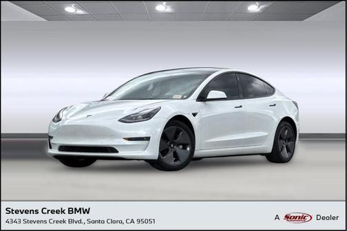 Pearl White Multi-Coat 2022 Tesla Model 3 Long Range