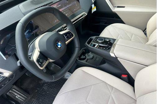 2026 BMW iX xDrive45