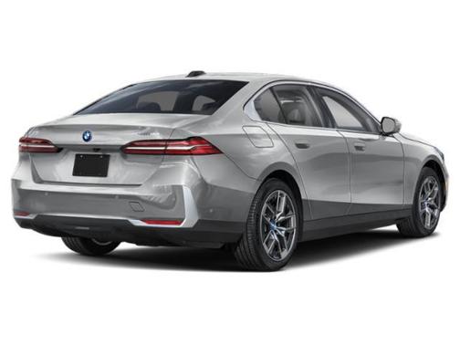 Oxide Grey Metallic 2024 BMW i5 eDrive40