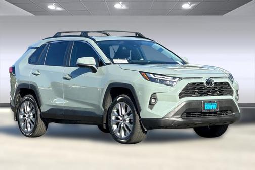 2022 Toyota RAV4 XLE Premium