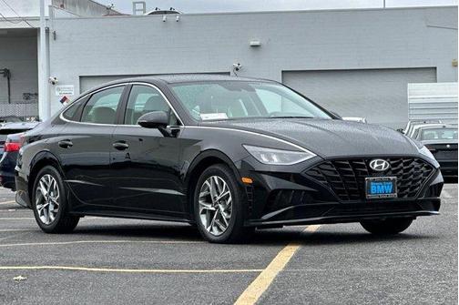 2022 Hyundai SONATA SEL