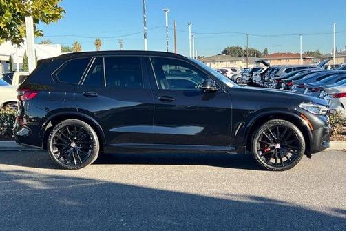 2023 BMW X5 M50i