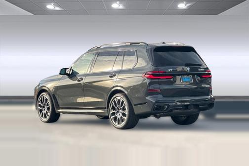 2026 BMW X7 M60i