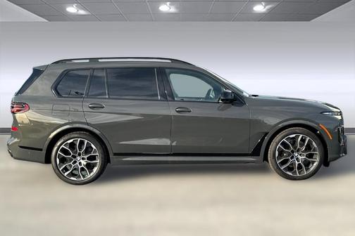 2026 BMW X7 M60i