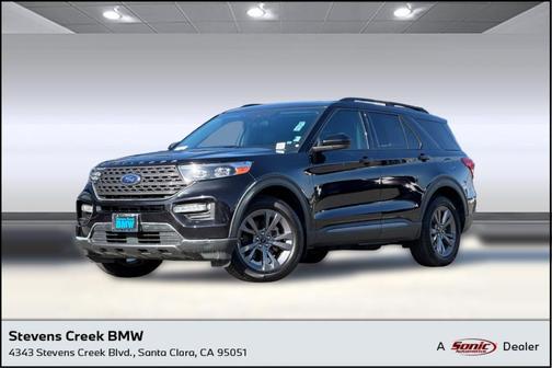AGATE BLACK METALLIC 2022 Ford Explorer XLT
