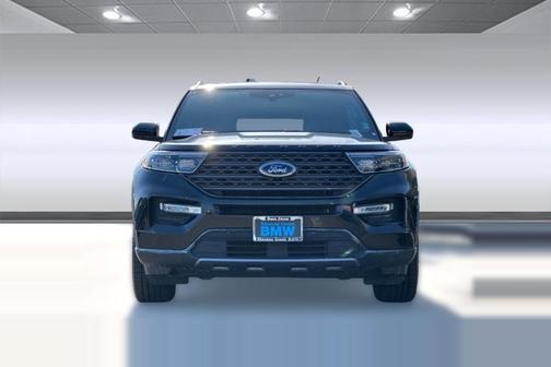 AGATE BLACK METALLIC 2022 Ford Explorer XLT