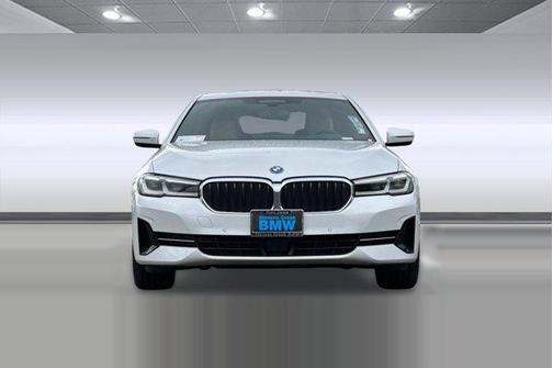 Mineral White Metallic 2023 BMW 530e Base