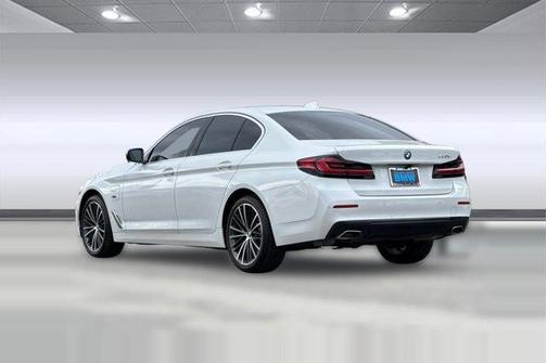 Mineral White Metallic 2023 BMW 530e Base