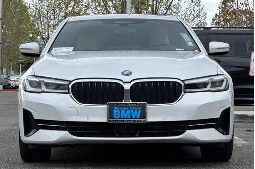 Mineral White Metallic 2023 BMW 530e Base