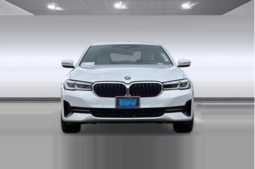 Mineral White Metallic 2023 BMW 530e Base