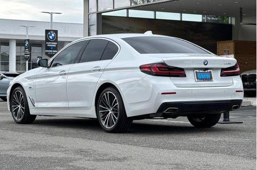 Mineral White Metallic 2023 BMW 530e Base