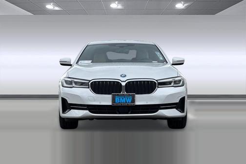 Mineral White Metallic 2023 BMW 530e Base