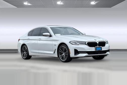 Mineral White Metallic 2023 BMW 530e Base