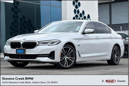 Mineral White Metallic 2023 BMW 530e Base