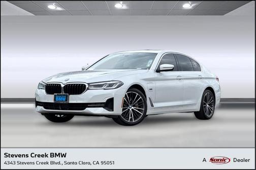 Mineral White Metallic 2023 BMW 530e Base