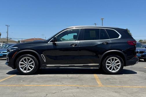 Black Sapphire Metallic 2020 BMW X5 xDrive40i