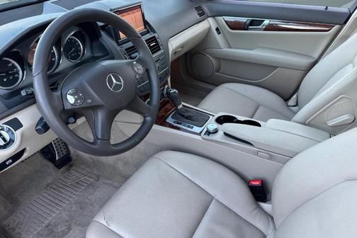 2011 Mercedes-Benz C-Class Sport