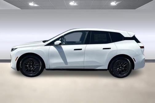 2026 BMW iX xDrive60