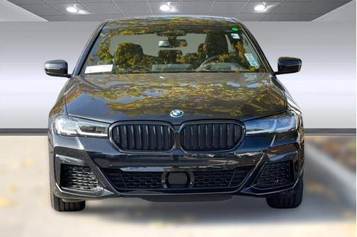 2023 BMW 530 i