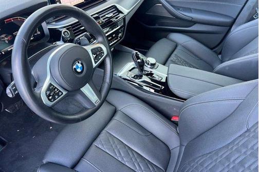2023 BMW 530 i